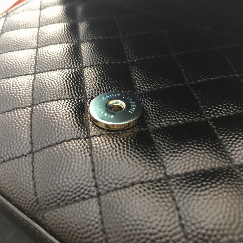 ✨SOLD✨2019 Saint Laurent Small Monogramme Envelope - Picture 5 of 8